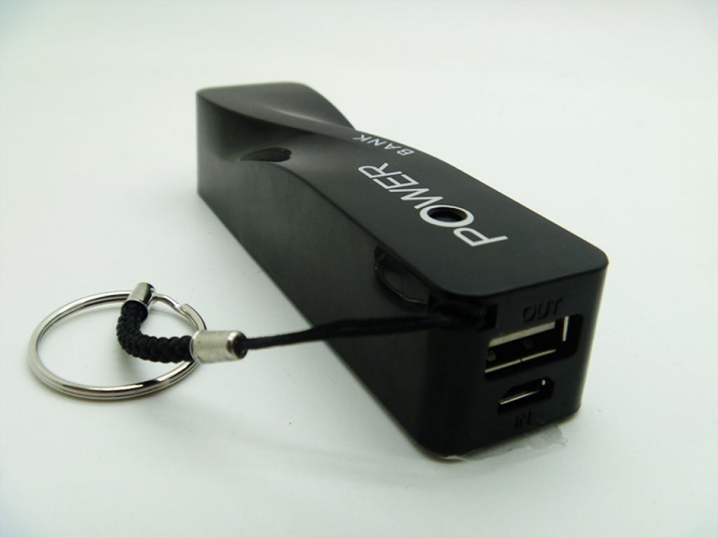 CARGADOR DE EMERGENCIA HAVIT TIPO LLAVERO P/MICRO USB, IPHONE 4 Y 5 , 2000MAH